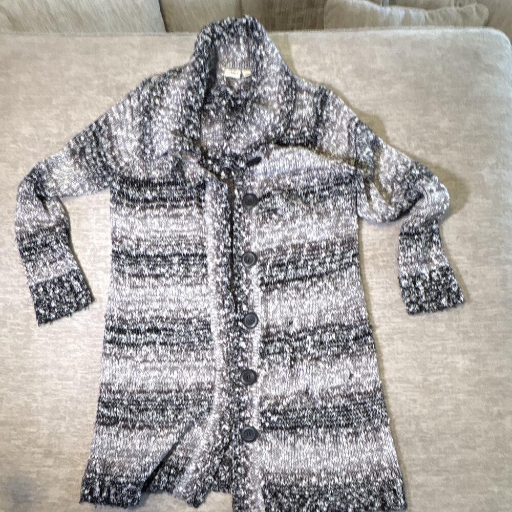 Cato Woman Plus 18/20W Gray Black White Striped Button Collared Sweater